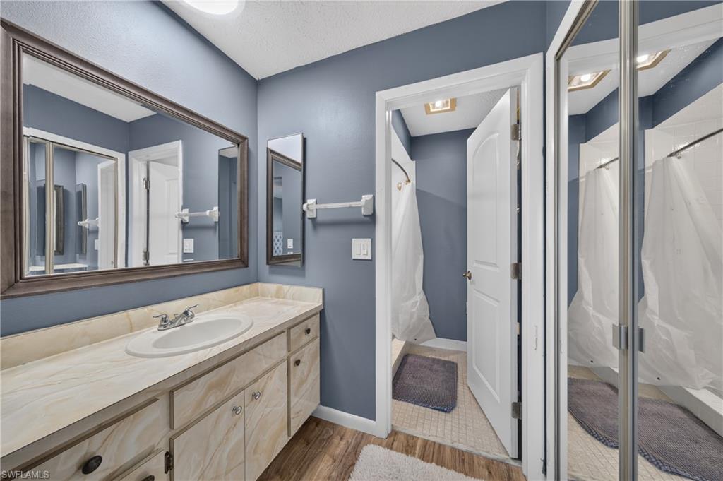 SUNWARD CONDO - Residential
