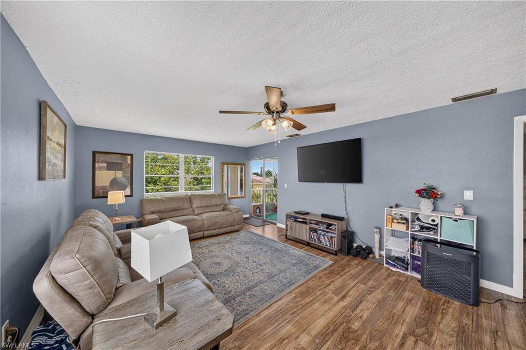 SUNWARD CONDO - Residential