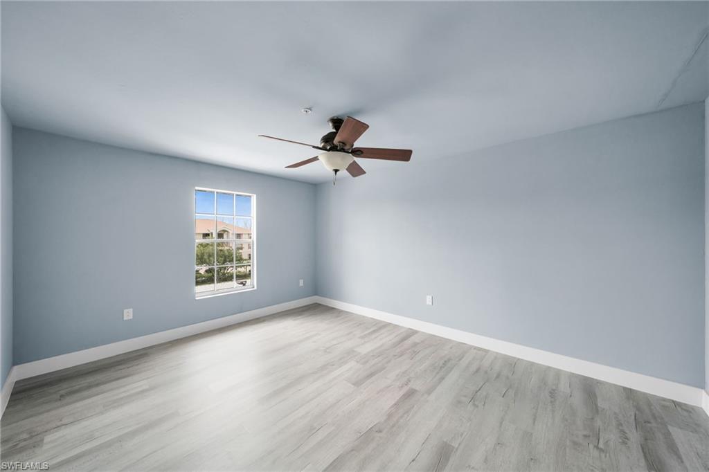 FOUR MILE COVE - Residential
