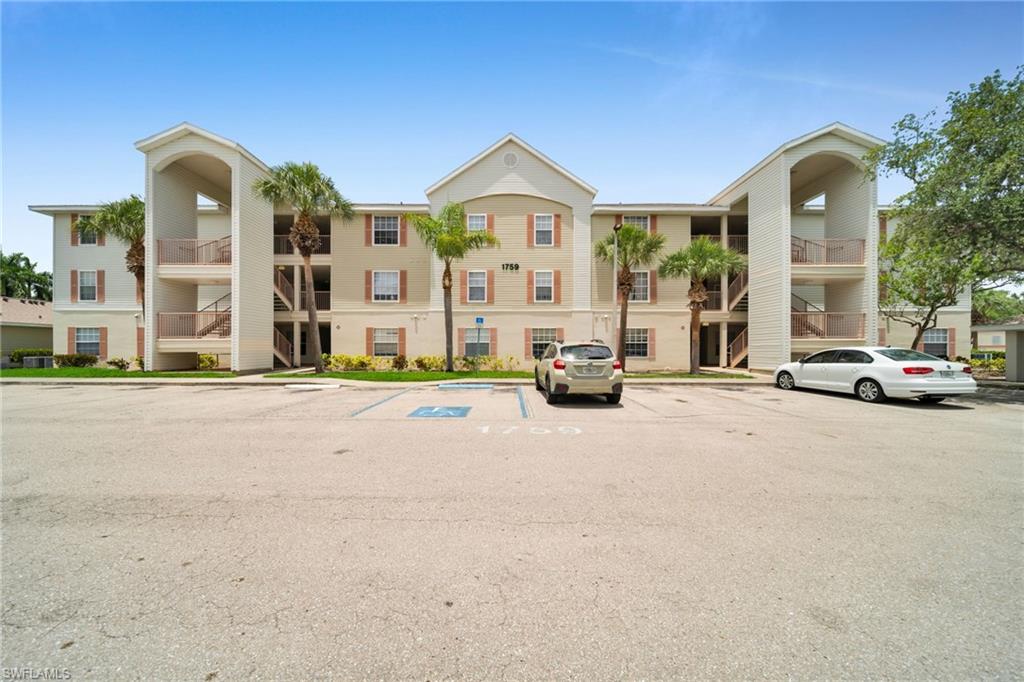FOUR MILE COVE - Residential