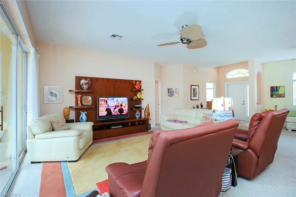 COLONIAL POINTE - Residential
