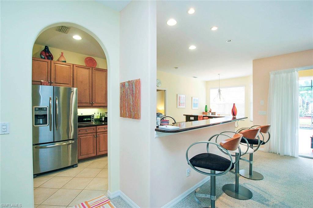 COLONIAL POINTE - Residential