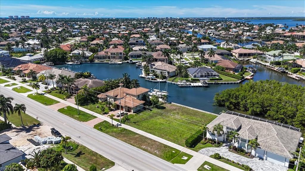 MARCO ISLAND - Land