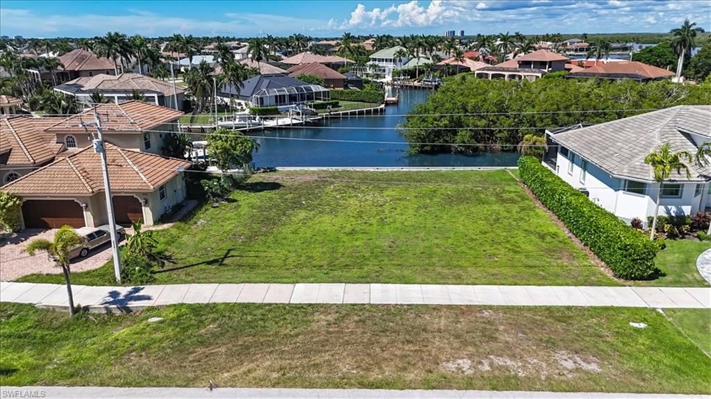 MARCO ISLAND - Land
