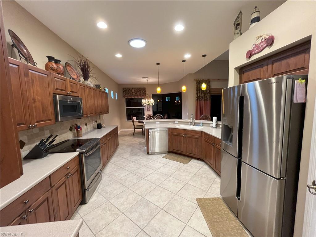 EMORY OAKS - Residential Lease