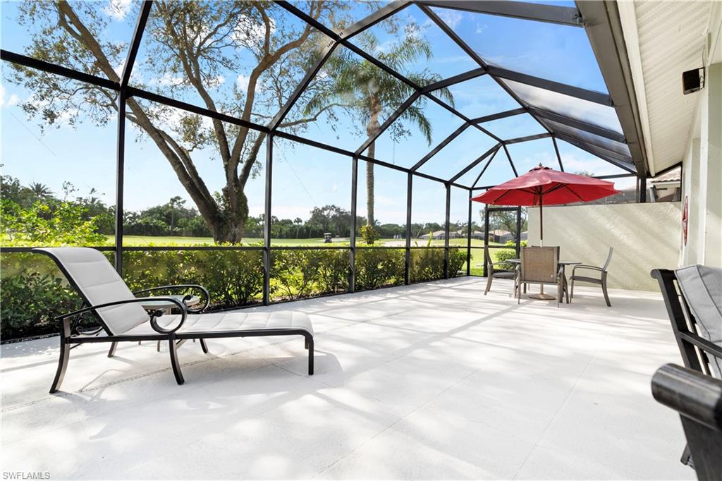 VILLAS - Residential Lease