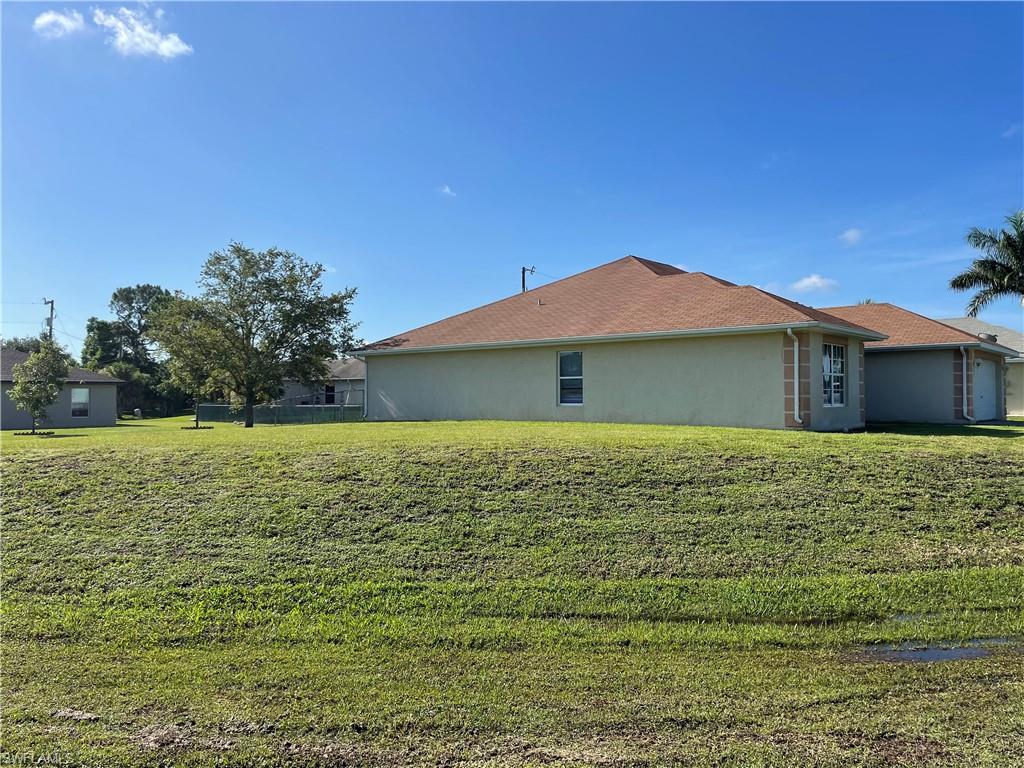 CAPE CORAL - Residential