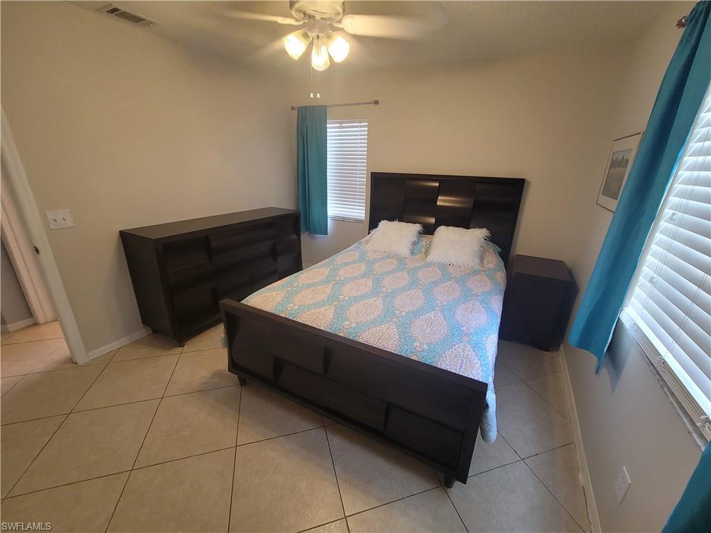 VILLAGES AT EMERALD LAKES - Residential Lease