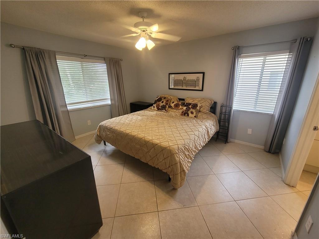 VILLAGES AT EMERALD LAKES - Residential Lease