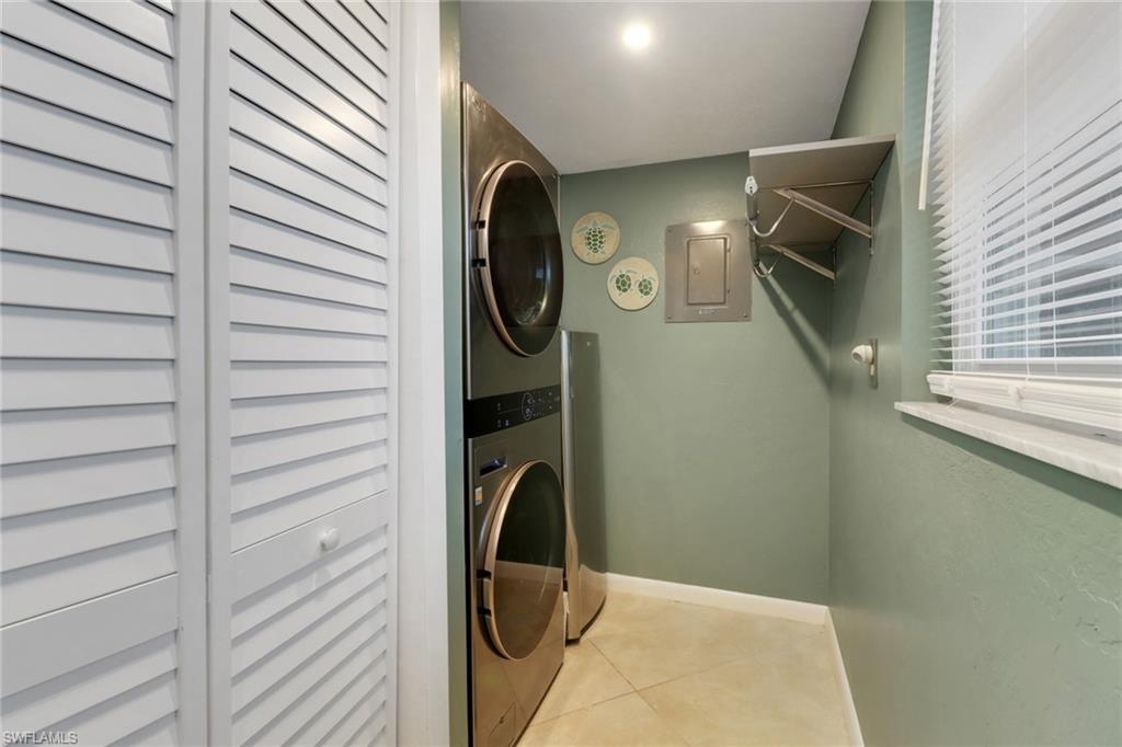 CORAL HARBOR CONDO - Residential