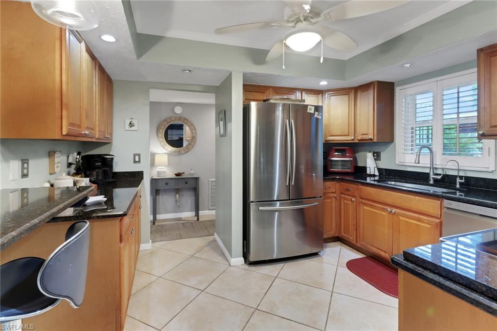 CORAL HARBOR CONDO - Residential