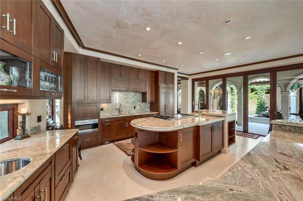 AQUALANE SHORES - Residential