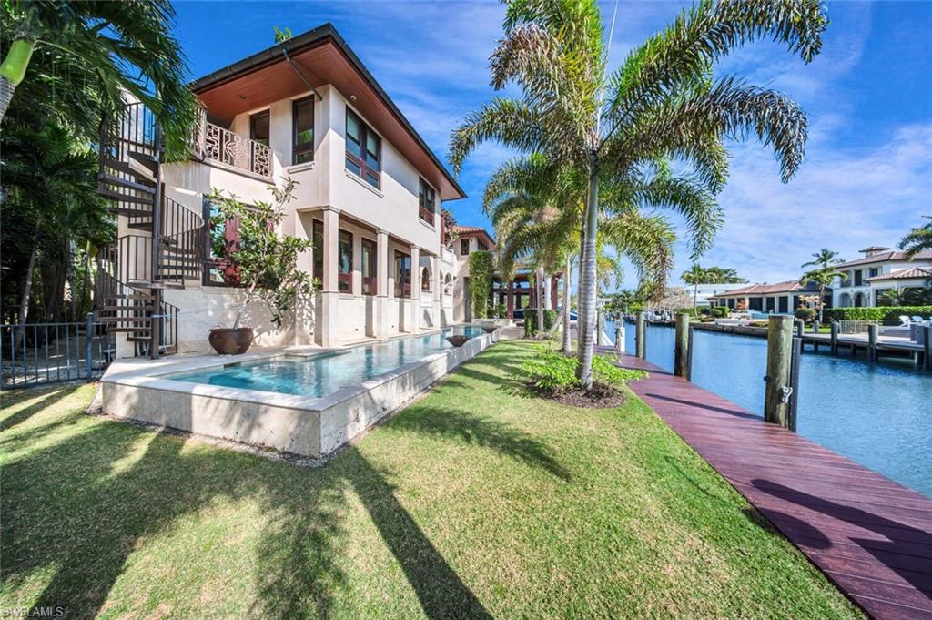AQUALANE SHORES - Residential