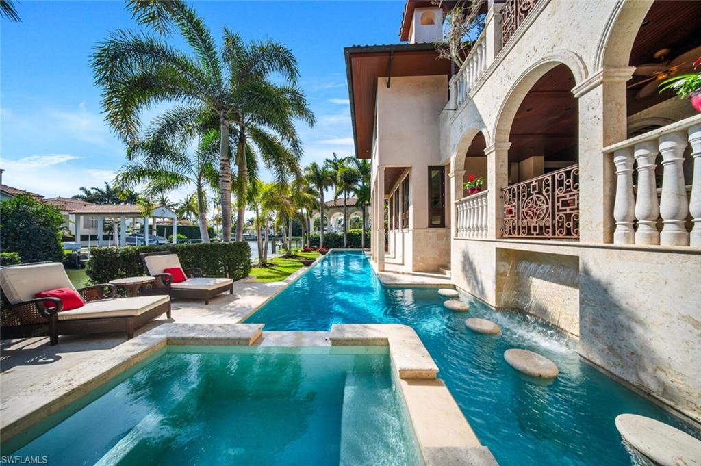 AQUALANE SHORES - Residential