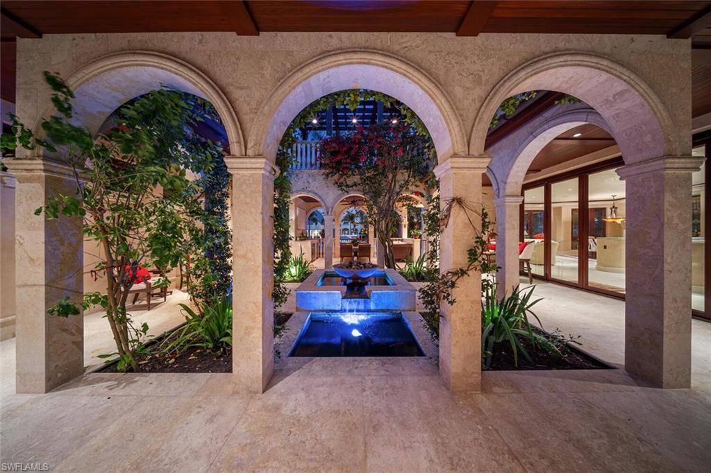 AQUALANE SHORES - Residential