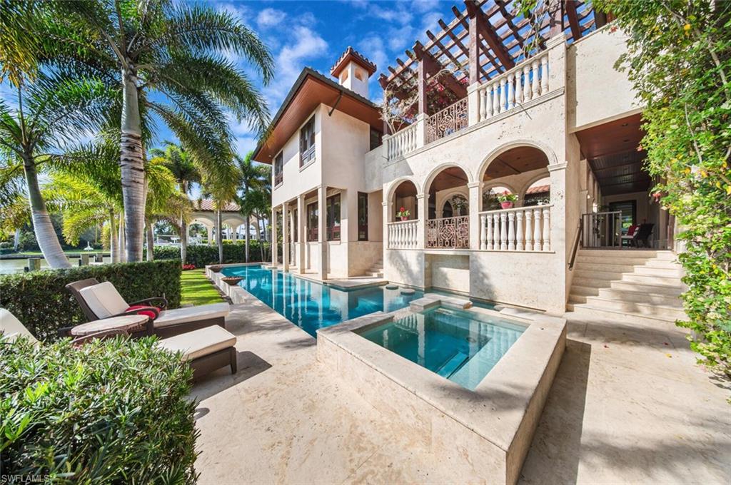 AQUALANE SHORES - Residential