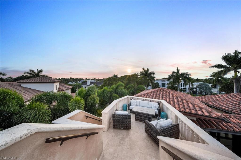 AQUALANE SHORES - Residential
