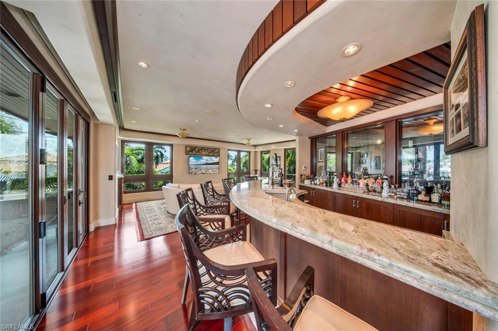 AQUALANE SHORES - Residential