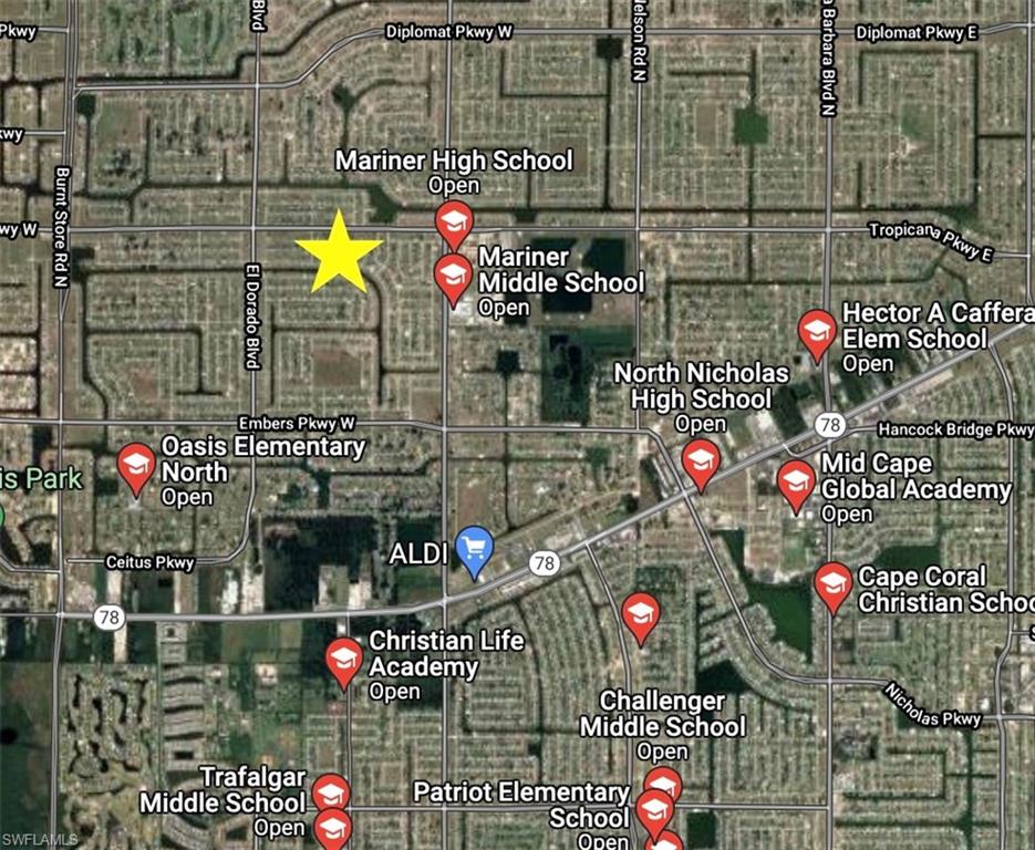 CAPE CORAL - Land