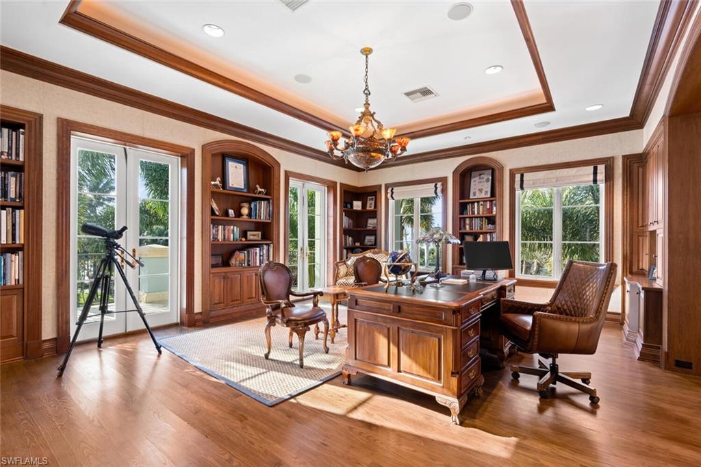 OLDE NAPLES - Residential
