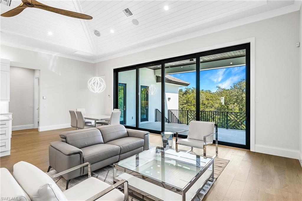 SOUTHPORT ON THE BAY - Residential