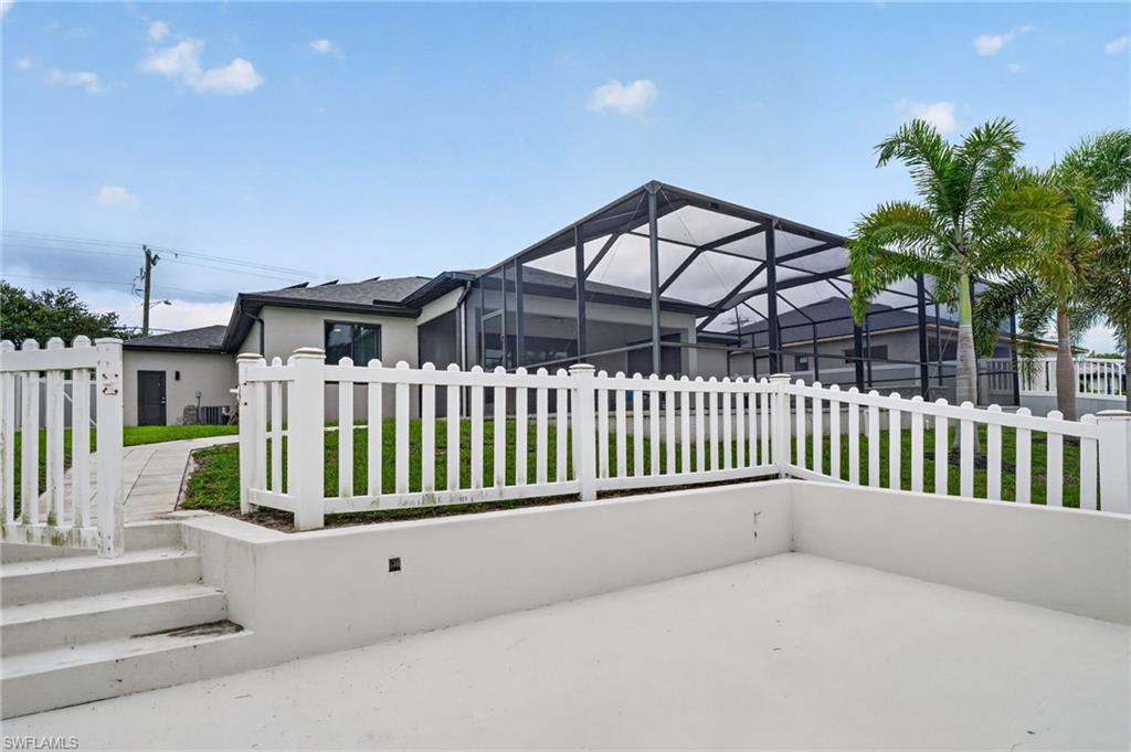 CAPE CORAL - Residential