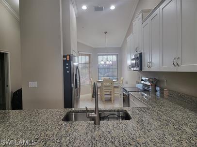 ESPLANADE - Residential Lease
