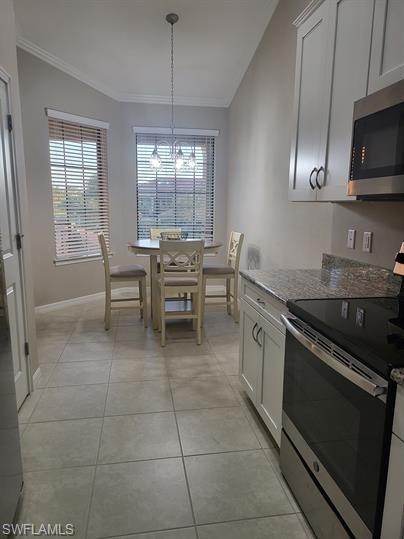 ESPLANADE - Residential Lease