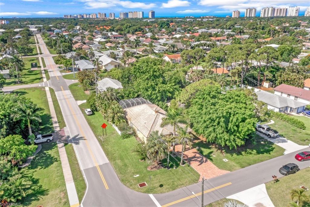 NAPLES PARK - Residential