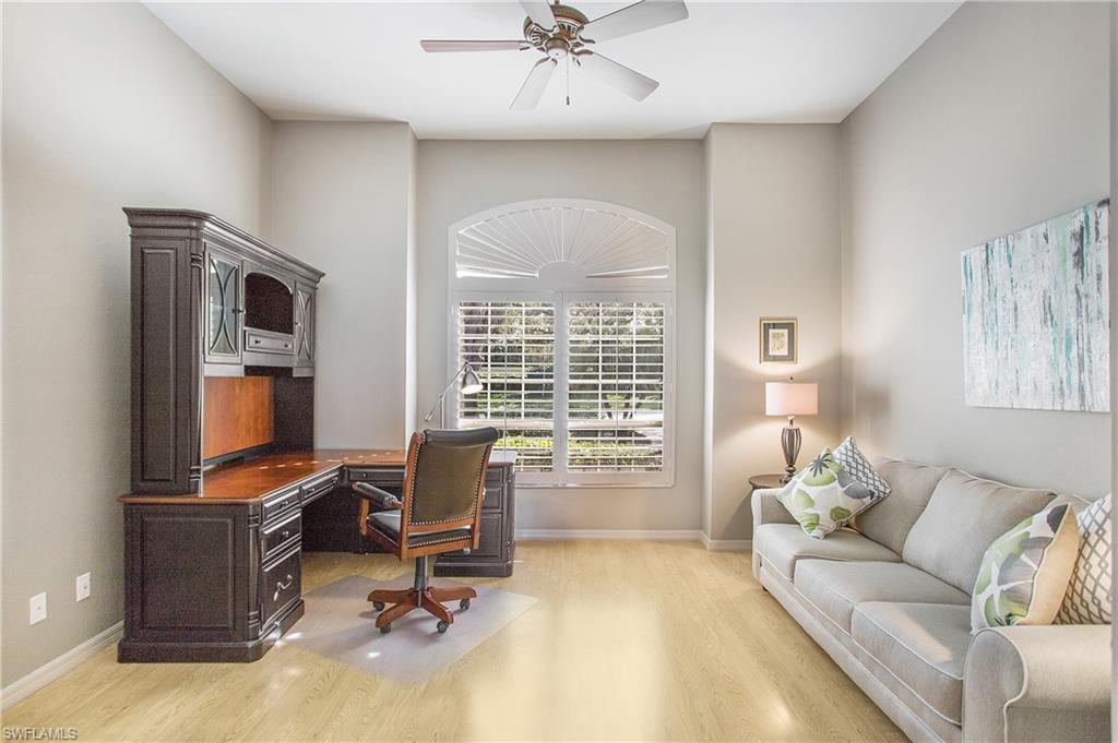 LONGSHORE LAKE - Residential