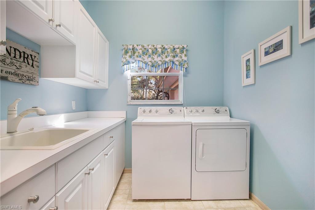 LONGSHORE LAKE - Residential
