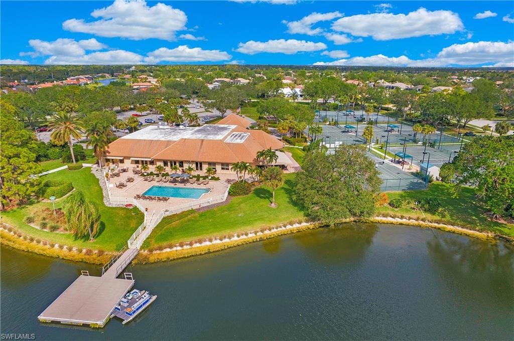 LONGSHORE LAKE - Residential