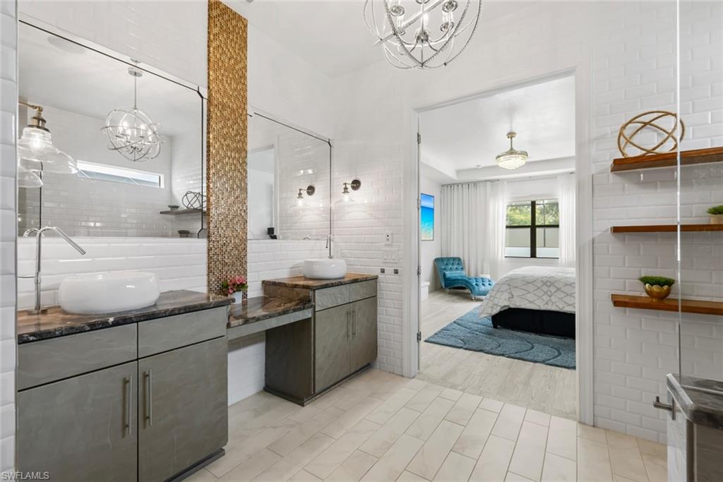 CORKSCREW SHORES - Residential
