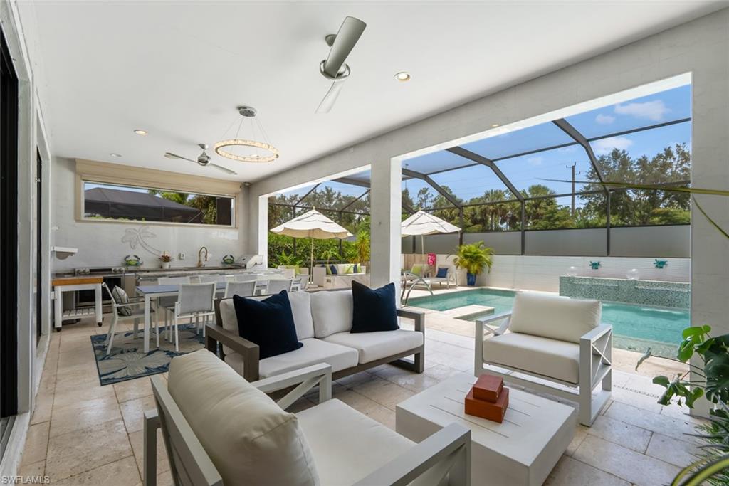 CORKSCREW SHORES - Residential