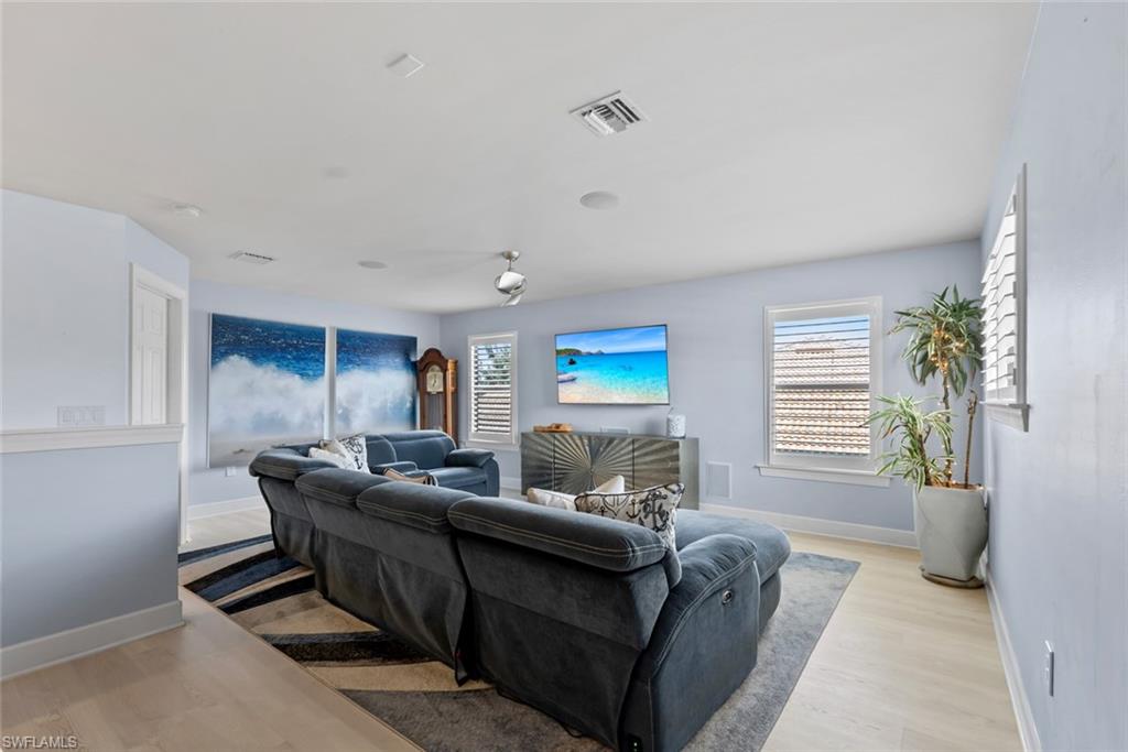 CORKSCREW SHORES - Residential
