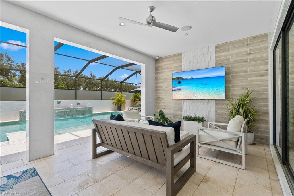 CORKSCREW SHORES - Residential