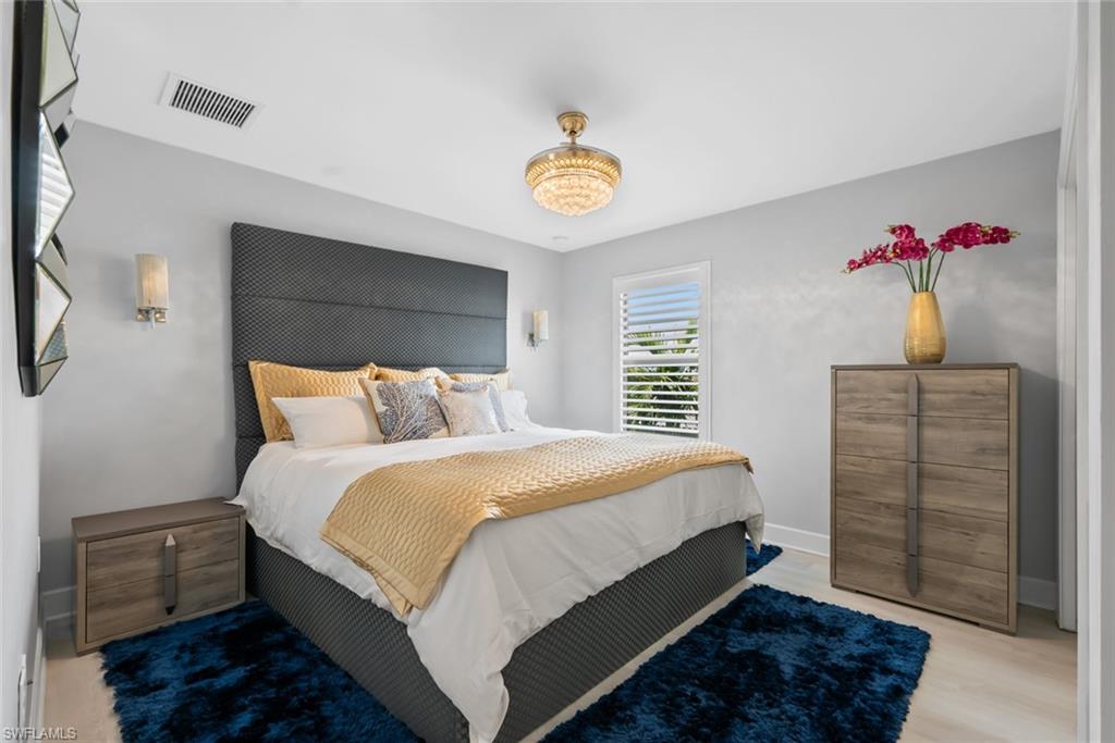 CORKSCREW SHORES - Residential