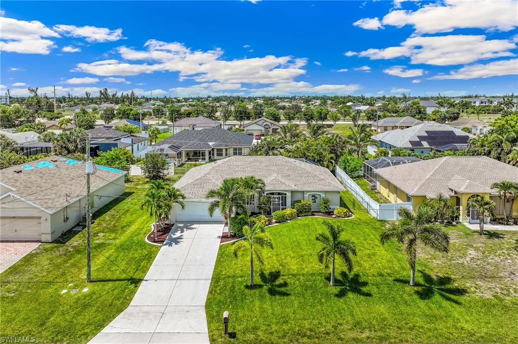 CAPE CORAL - Residential