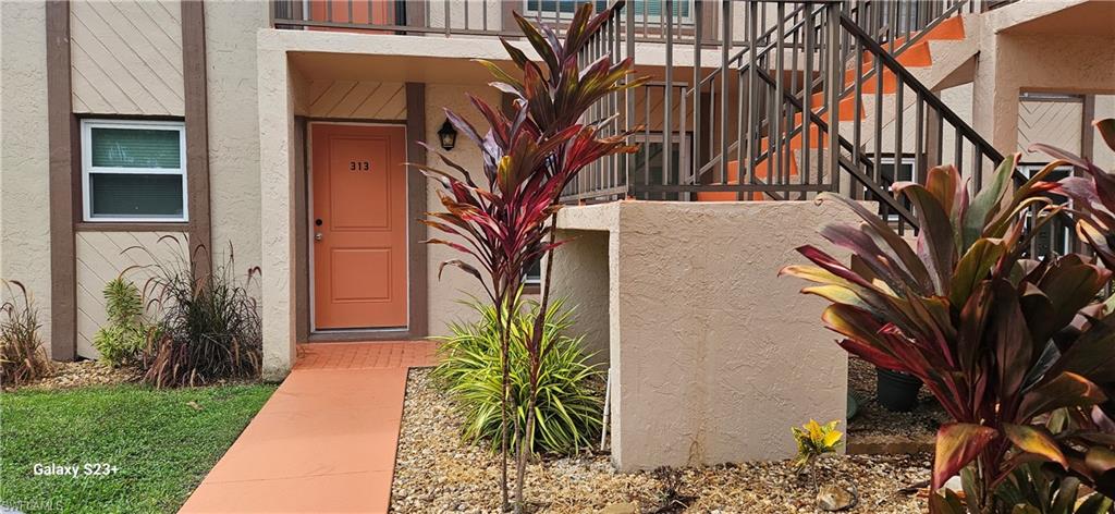 DAVIS WOODS CONDOMINIUM - Residential