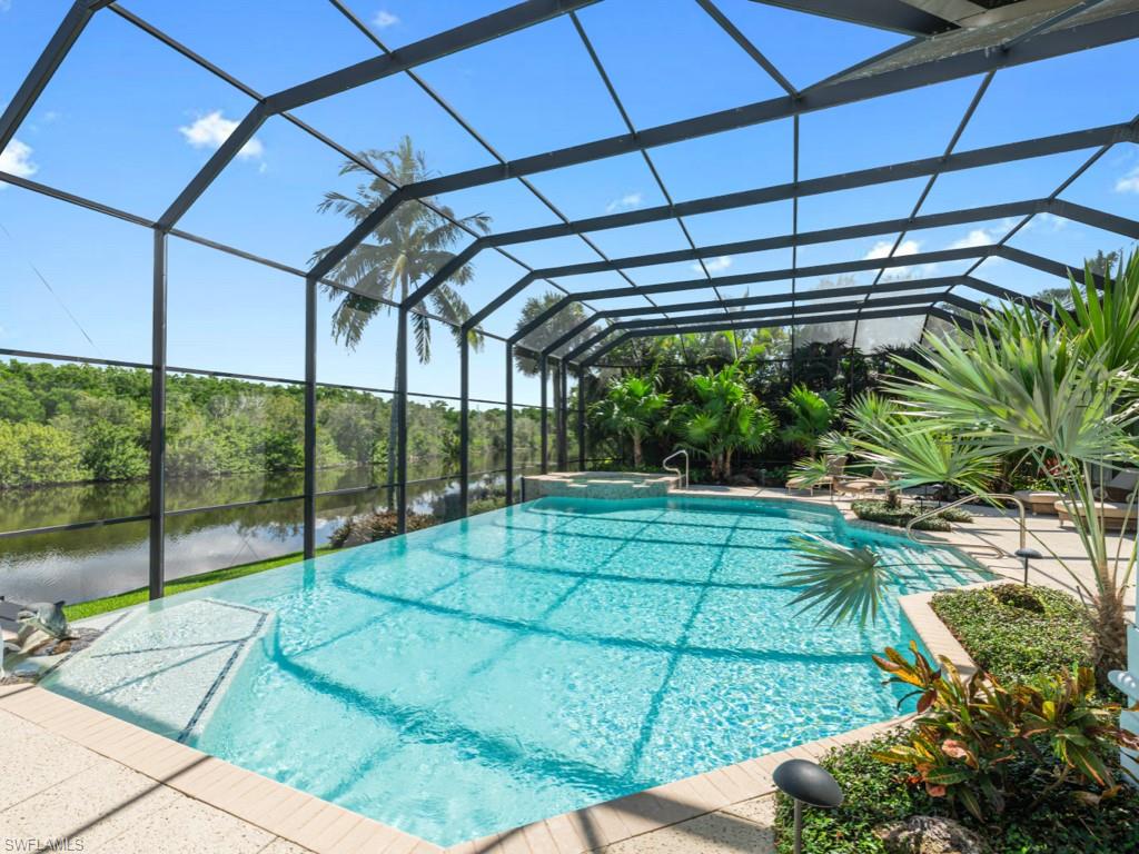 BAY WOODS - Residential