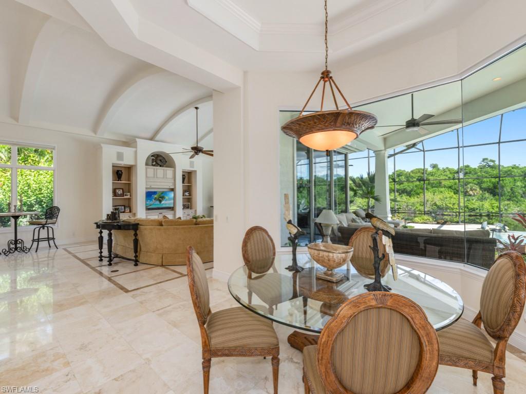 BAY WOODS - Residential