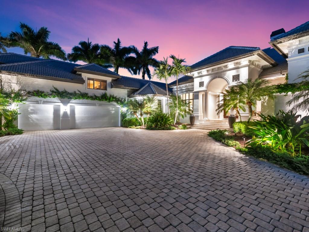 BAY WOODS - Residential