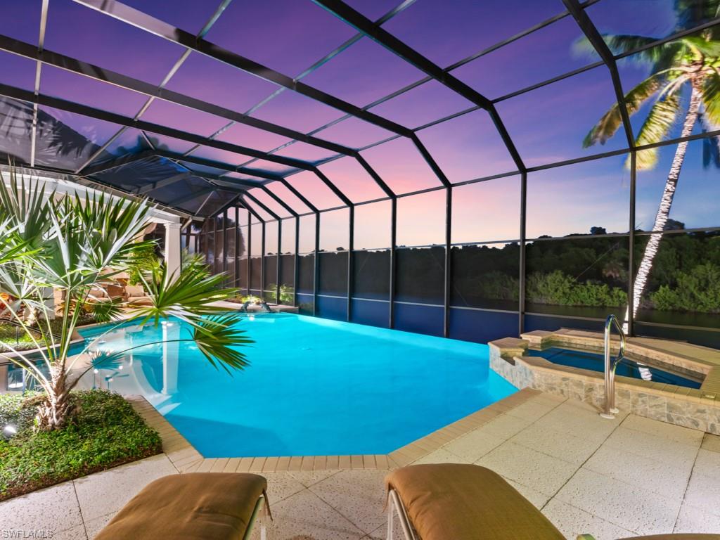 BAY WOODS - Residential