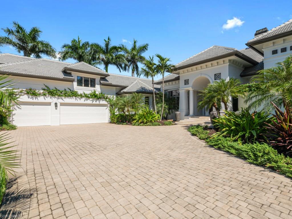 BAY WOODS - Residential