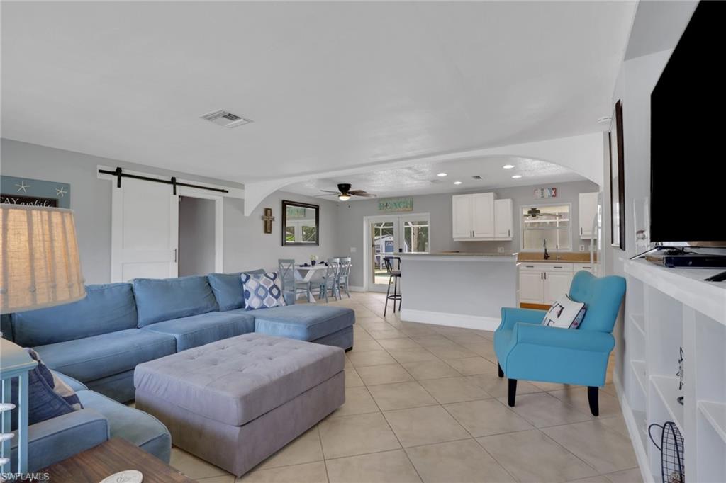 GOLDEN GATE ESTATES - Residential