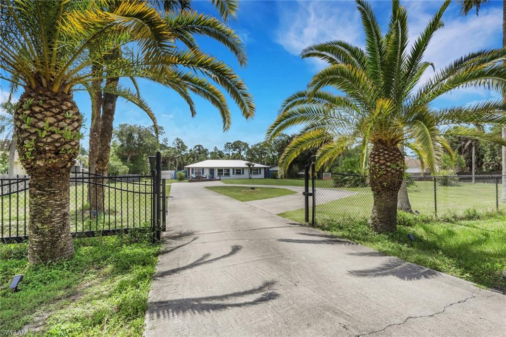 GOLDEN GATE ESTATES - Residential