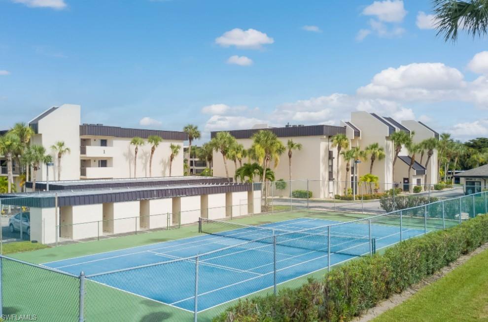 CYPRESS CONDO - Residential