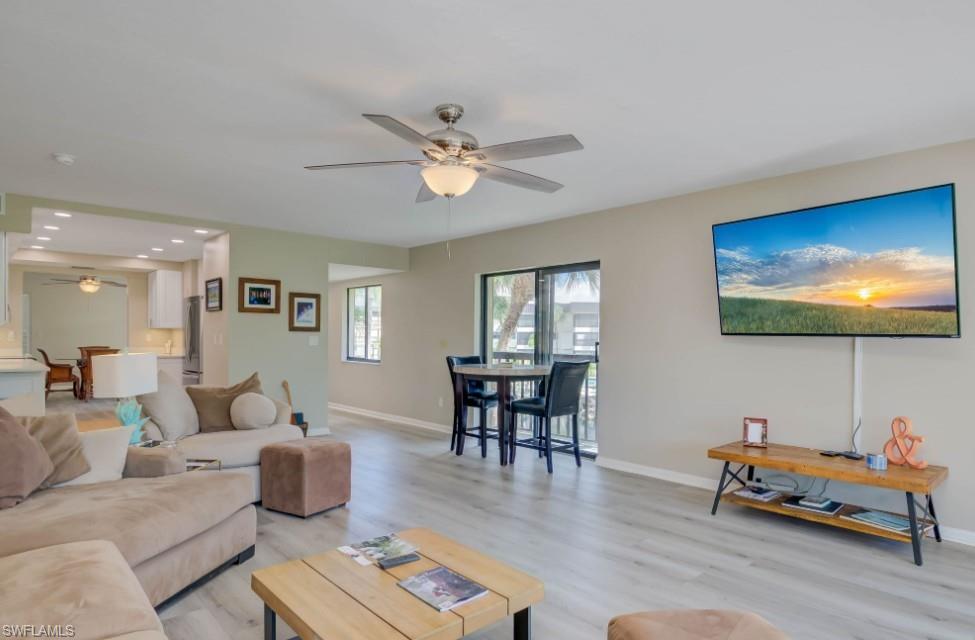 CYPRESS CONDO - Residential