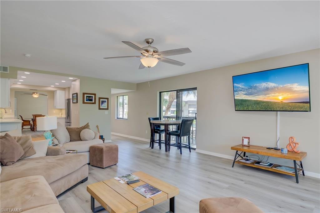 CYPRESS CONDO - Residential