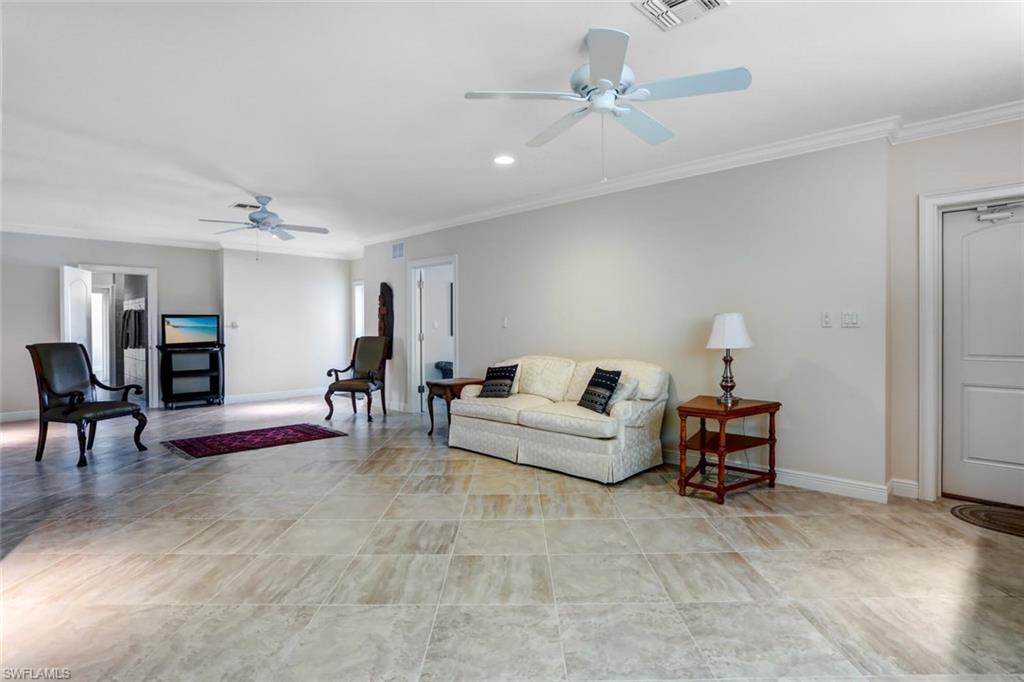 CAROLANDS - Residential